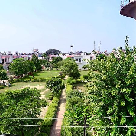 Tuk Tuk Homestay Agra  Εξωτερικό φωτογραφία