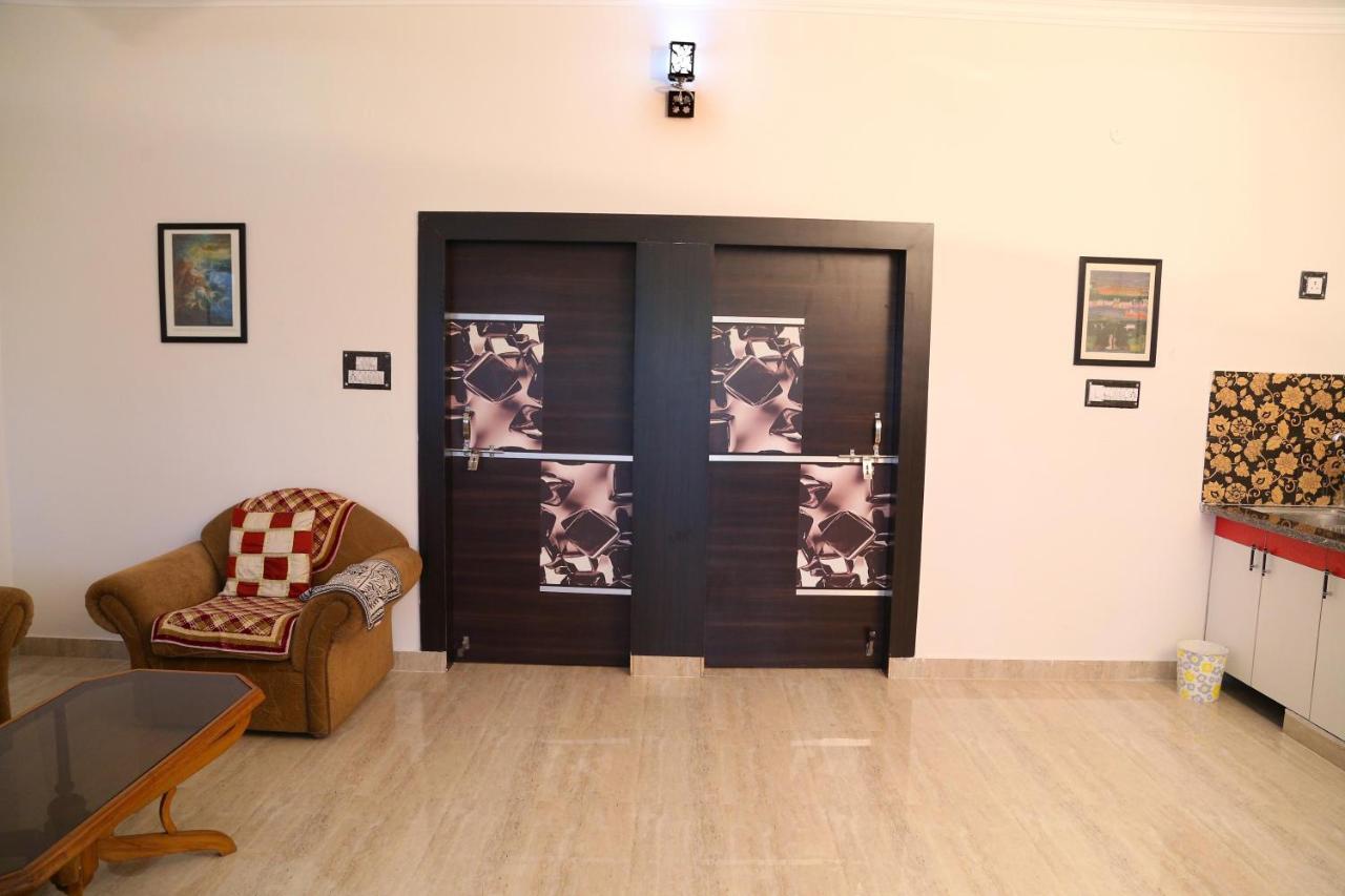 Tuk Tuk Homestay Agra  Εξωτερικό φωτογραφία